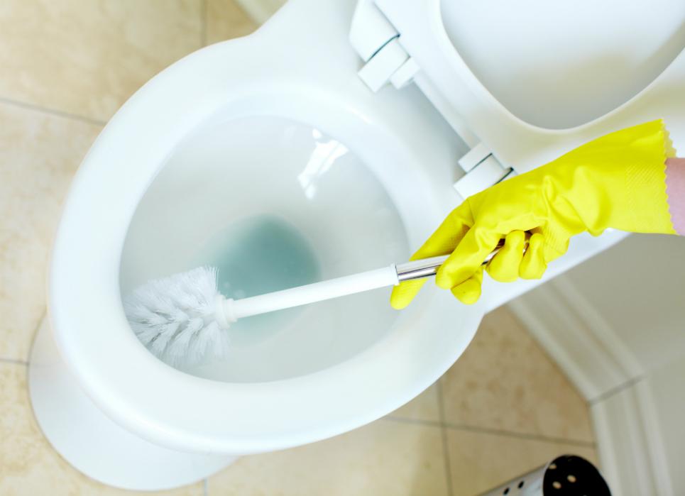 Các Sản Phẩm và Thiết Bị Nhà Vệ Sinh Cần Thiết