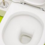 Một số Mẹo Tẩy Trắng Bồn Cầu Đã Bị Ố Vàng và Khử Mùi Toilet
